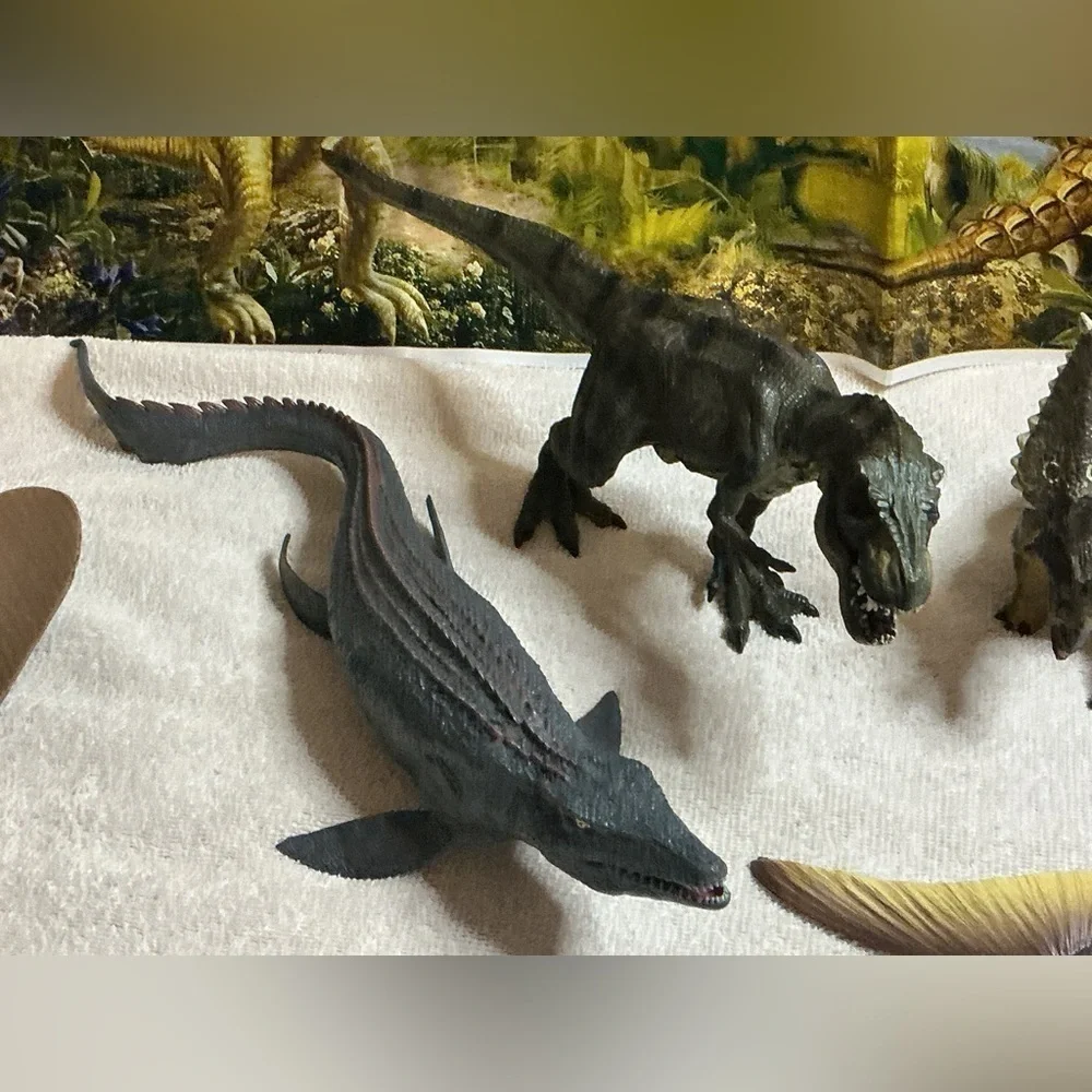 Jaysompro 5 PCS Jumbo Dinosaur Set Realistic Looking Dinosaur Figures with Play